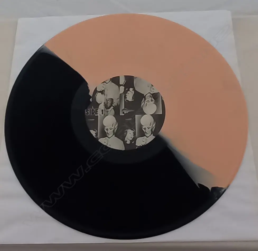 Hawkwind, Greasy Truckers Party (Live At The Roundhouse February 1972), (Coloured Vinyl) Image 1++